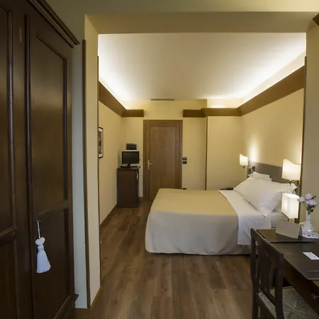 Otel I Grifi 3*