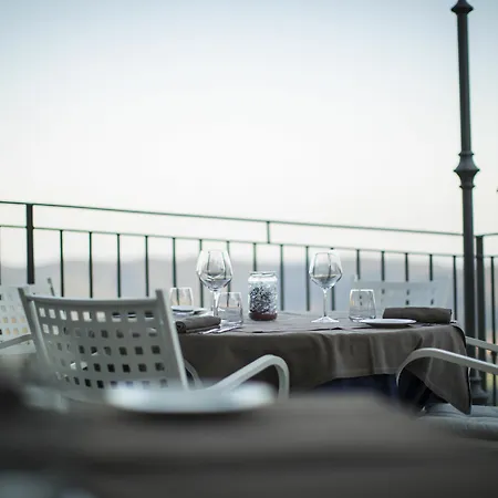 I Grifi Otel 3*